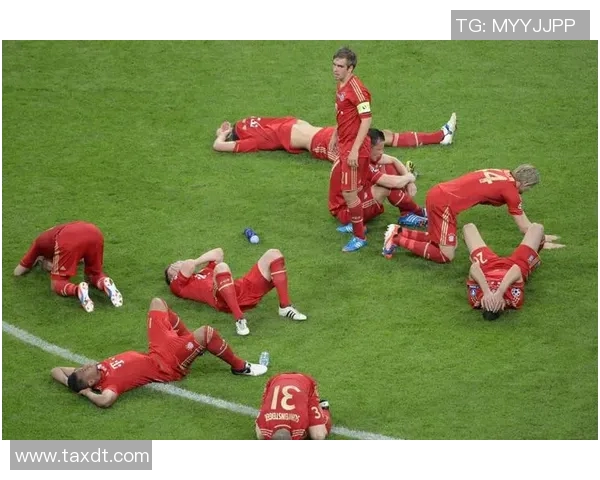 足球明星精彩花式传球瞬间集锦展现技术与魅力的完美结合